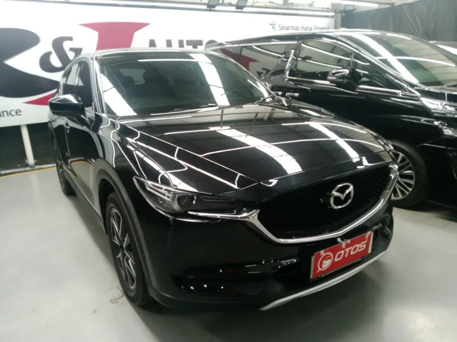 Foto Mobil Bekas Kanan Depan Mazda CX-5 2.5 tahun 2020