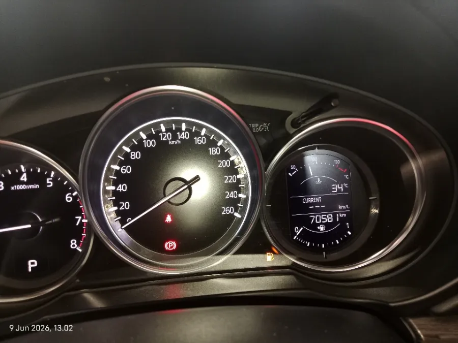 Foto Mobil Bekas Odometer Mazda CX-5 2.5 tahun 2020