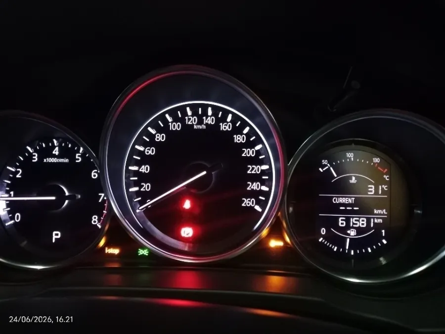 Foto Mobil Bekas Odometer Mazda CX-5 2.5 tahun 2020
