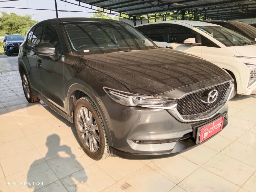 Foto Mobil Bekas Kanan Depan Mazda CX-5 2.5 tahun 2021