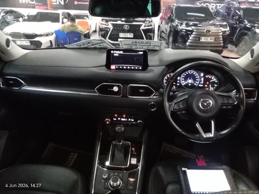 Foto Mobil Bekas Dashboard Mazda CX-5 2.5 tahun 2022