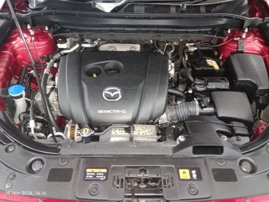 Foto Mobil Bekas Mesin Mazda CX-5 2.5 tahun 2022