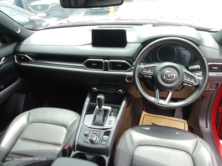 Foto Mobil Bekas Dashboard Mazda CX-5 2.5 tahun 2023