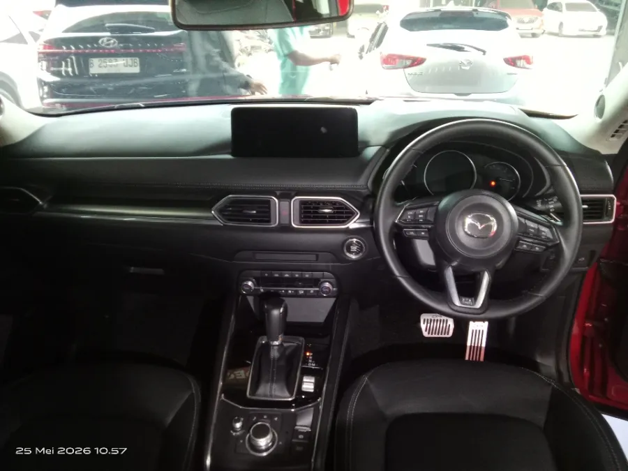 Foto Mobil Bekas Dashboard Mazda CX-5 2.5 tahun 2023