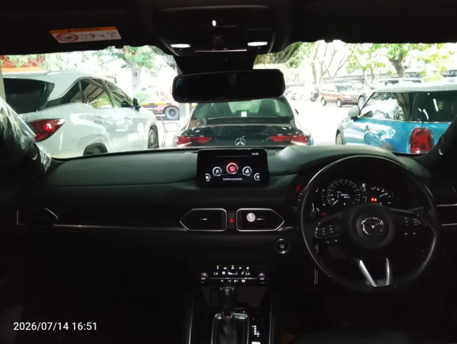 Foto Mobil Bekas Dashboard Mazda CX-5 2.5 tahun 2023