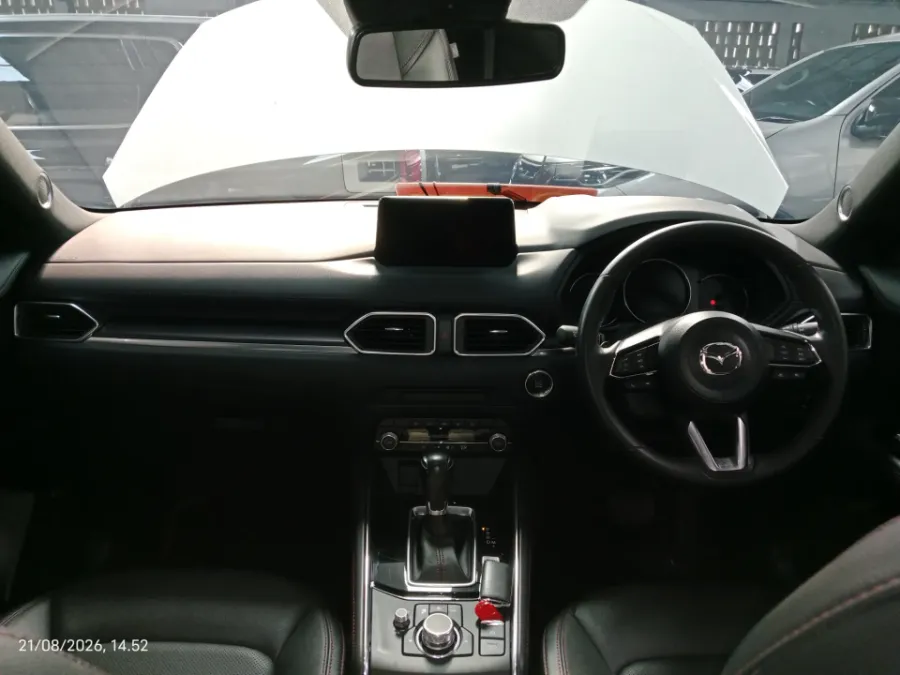 Foto Mobil Bekas Dashboard Mazda CX-5 2.5 tahun 2023