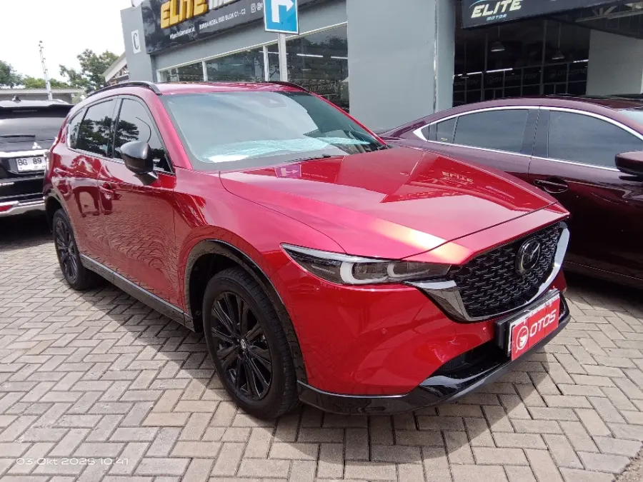 Foto Mobil Bekas Kanan Depan Mazda CX-5 2.5 tahun 2023