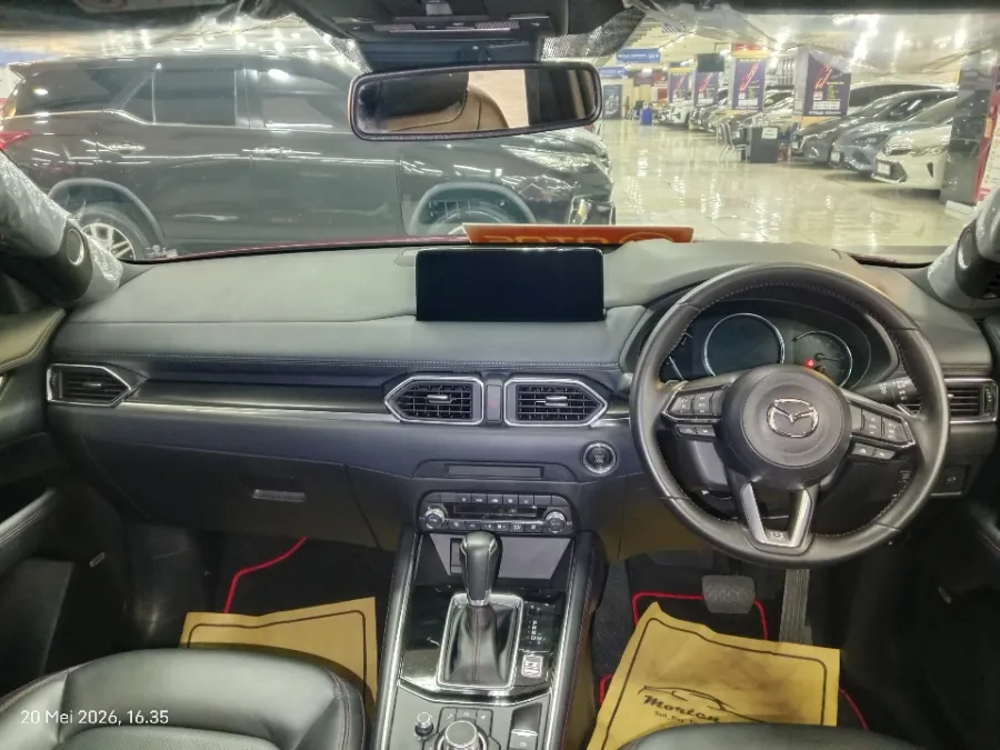 Foto Mobil Bekas Dashboard Mazda CX-5 2.5 tahun 2024