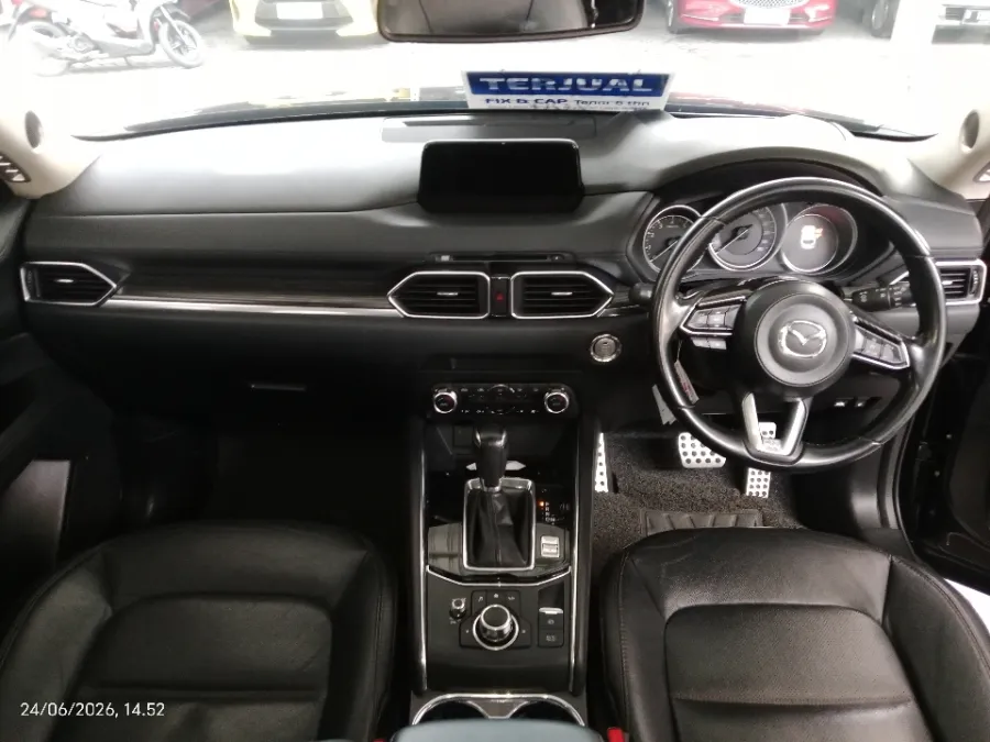Foto Mobil Bekas Dashboard Mazda CX-5 2.5 Elite tahun 2017