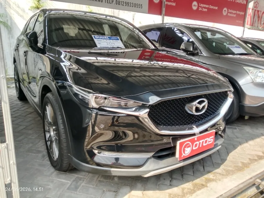 Foto Mobil Bekas Kanan Depan Mazda CX-5 2.5 Elite tahun 2017