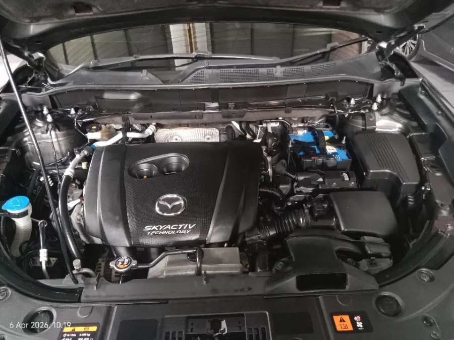 Foto Mobil Bekas Mesin Mazda CX-5 2.5 Elite tahun 2017