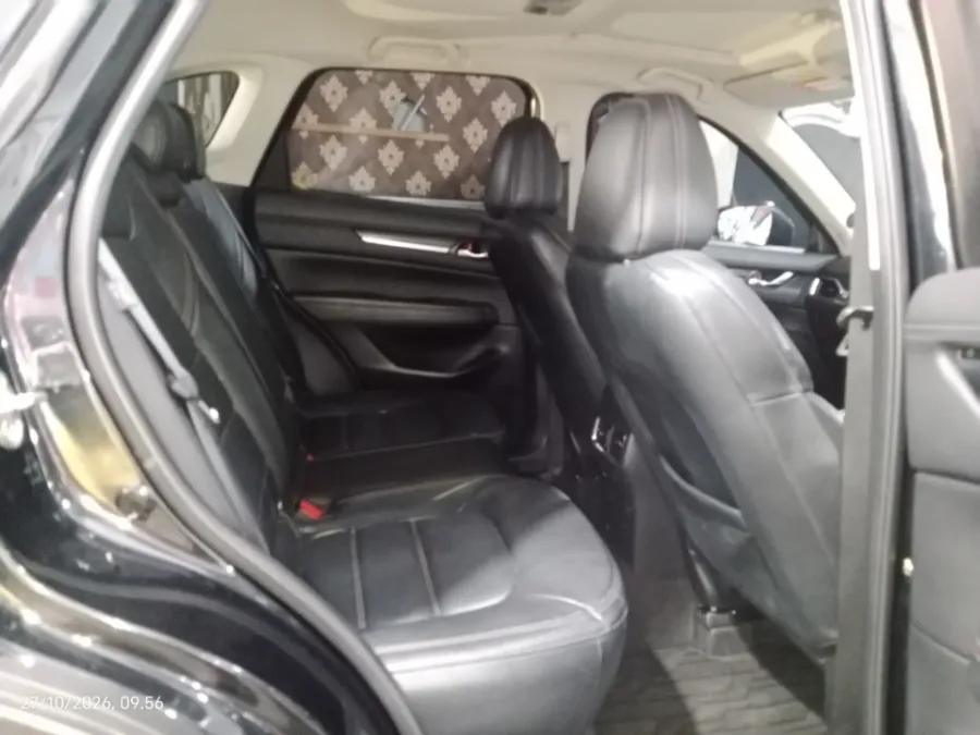 Foto Mobil Bekas Kabin Belakang Mazda CX-5 2.5 Elite tahun 2018