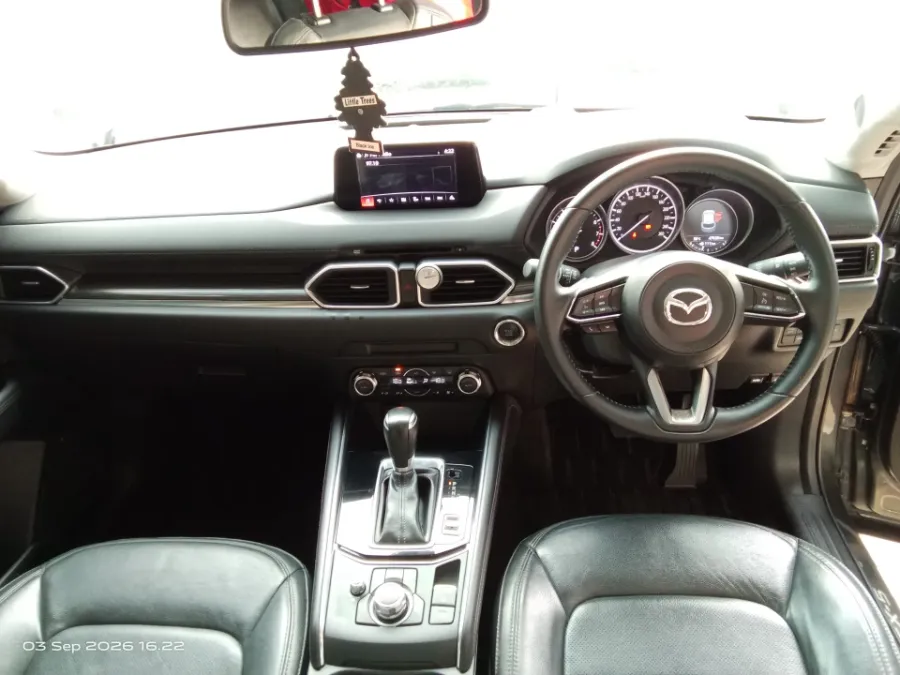 Foto Mobil Bekas Dashboard Mazda CX-5 2.5 Elite tahun 2019