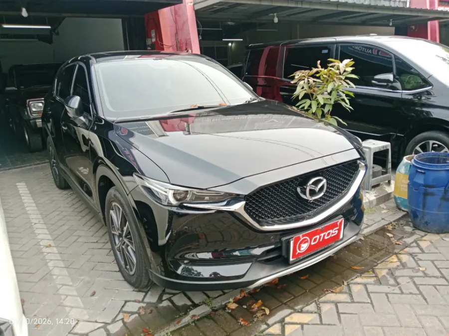 Foto Mobil Bekas Kanan Depan Mazda CX-5 2.5 Elite tahun 2020