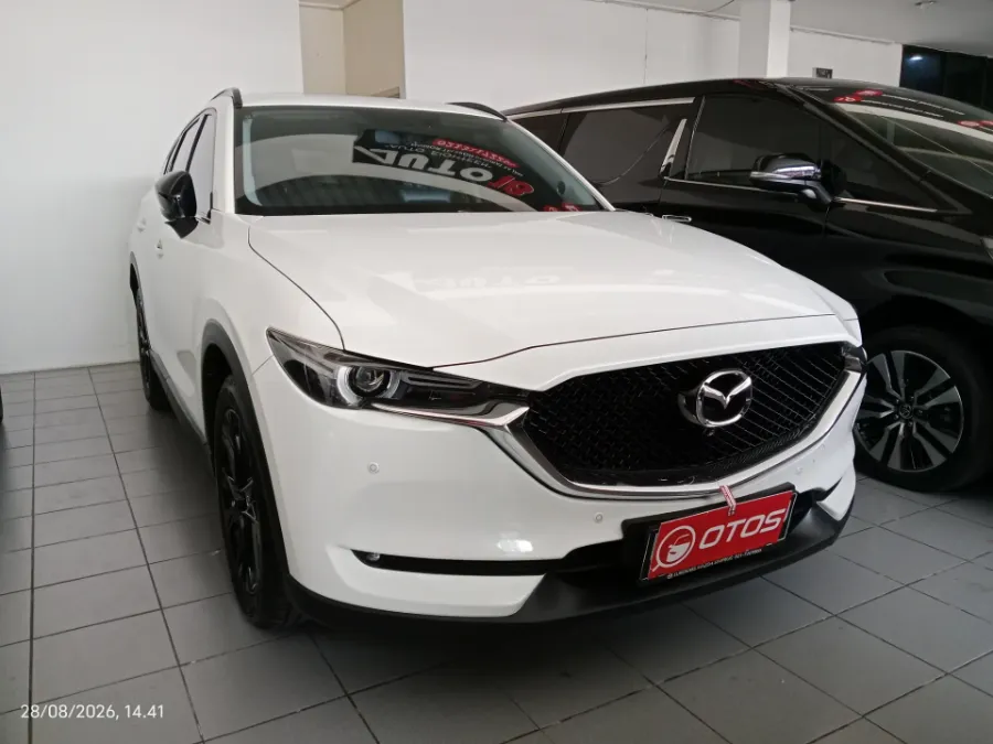 Foto Mobil Bekas Kanan Depan Mazda CX-5 2.5 Kuro tahun 2021