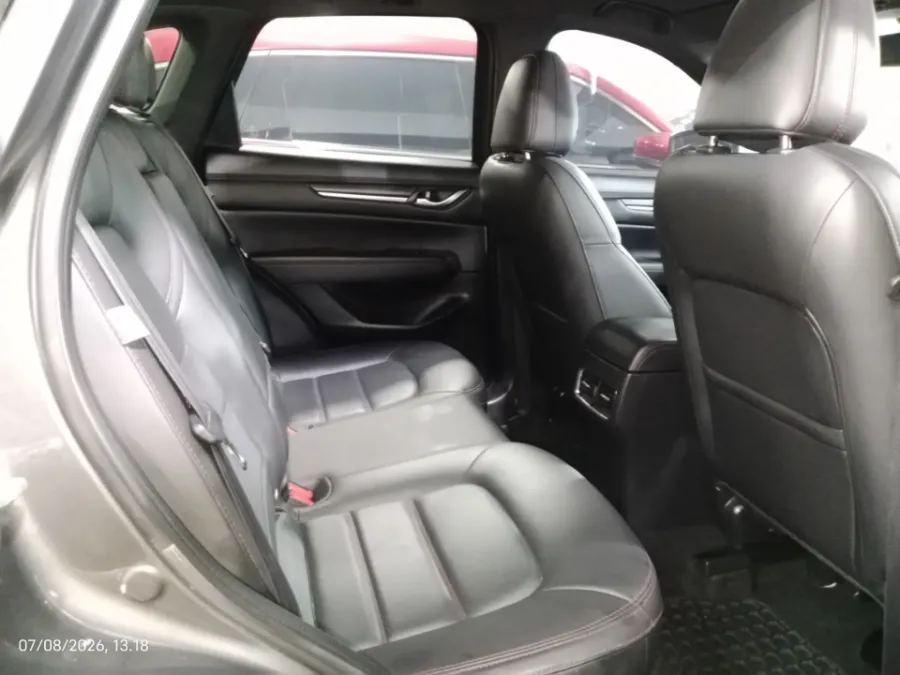 Foto Mobil Bekas Kabin Belakang Mazda CX-5 2.5 Kuro tahun 2022
