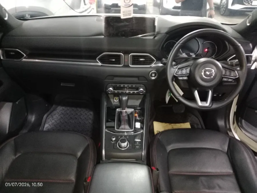 Foto Mobil Bekas Dashboard Mazda CX-5 2.5 Kuro tahun 2023