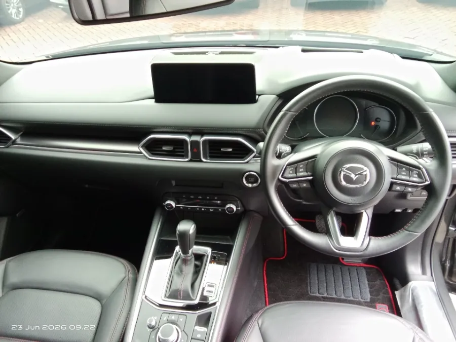 Foto Mobil Bekas Dashboard Mazda CX-5 2.5 Kuro tahun 2023