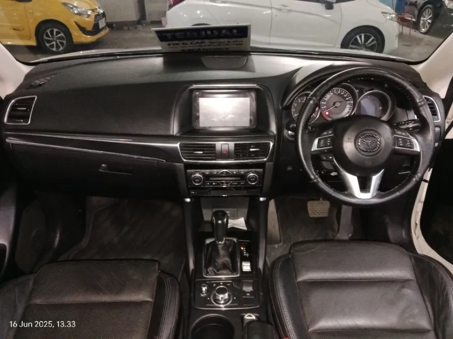 Foto Mobil Bekas Dashboard Mazda CX-5 2.5 Touring tahun 2015