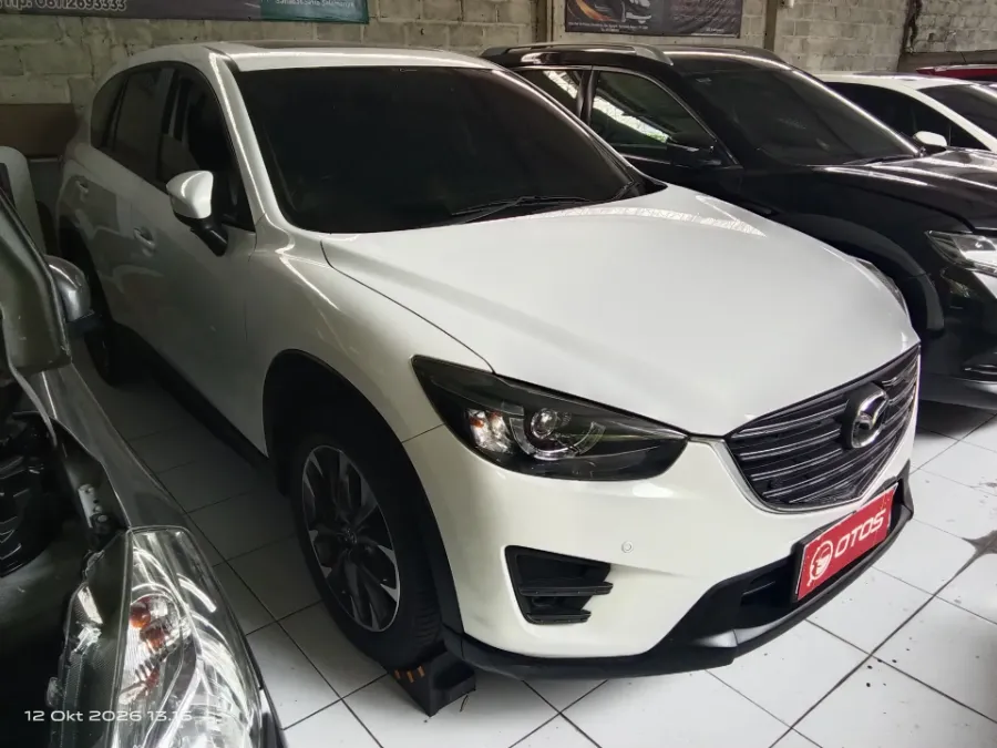 Foto Mobil Bekas Kanan Depan Mazda CX-5 2.5 Touring tahun 2016