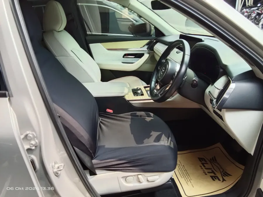 Foto Mobil Bekas Kabin Depan Mazda CX-60 3.3 Elite tahun 2023