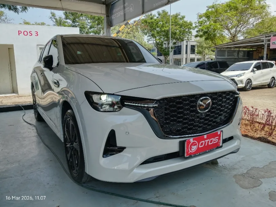 Foto Mobil Bekas Kanan Depan Mazda CX-60 3.3 Elite tahun 2023