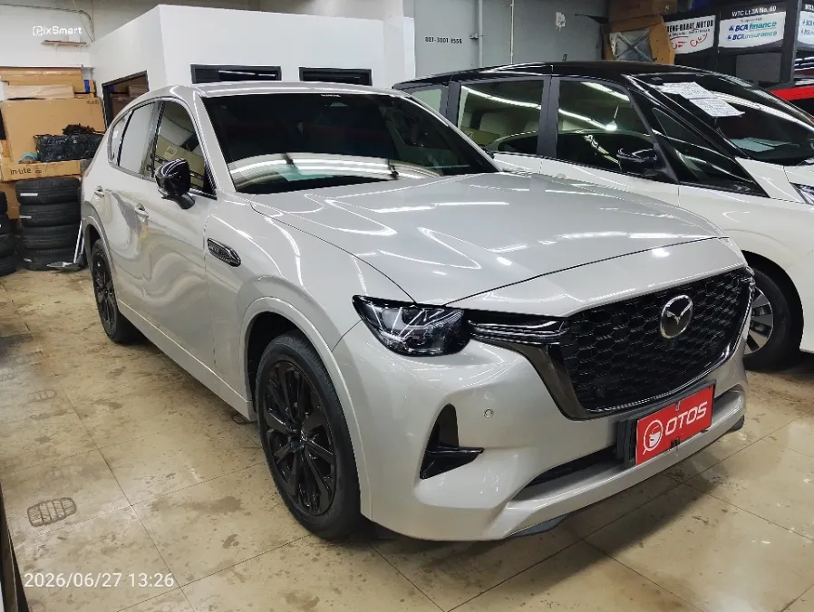 Foto Mobil Bekas Kanan Depan Mazda CX-60 3.3 Elite tahun 2023