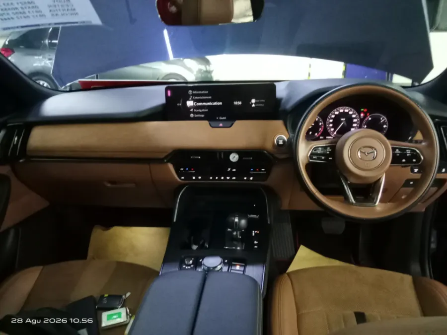 Foto Mobil Bekas Dashboard Mazda CX-60 3.3 Kuro tahun 2023