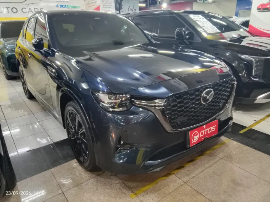 Foto Mobil Bekas Kanan Depan Mazda CX-60 3.3 Kuro tahun 2023