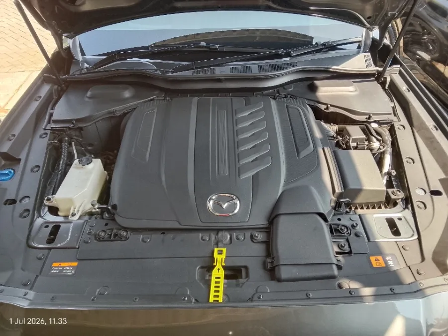 Foto Mobil Bekas Mesin Mazda CX-60 3.3 Kuro tahun 2023