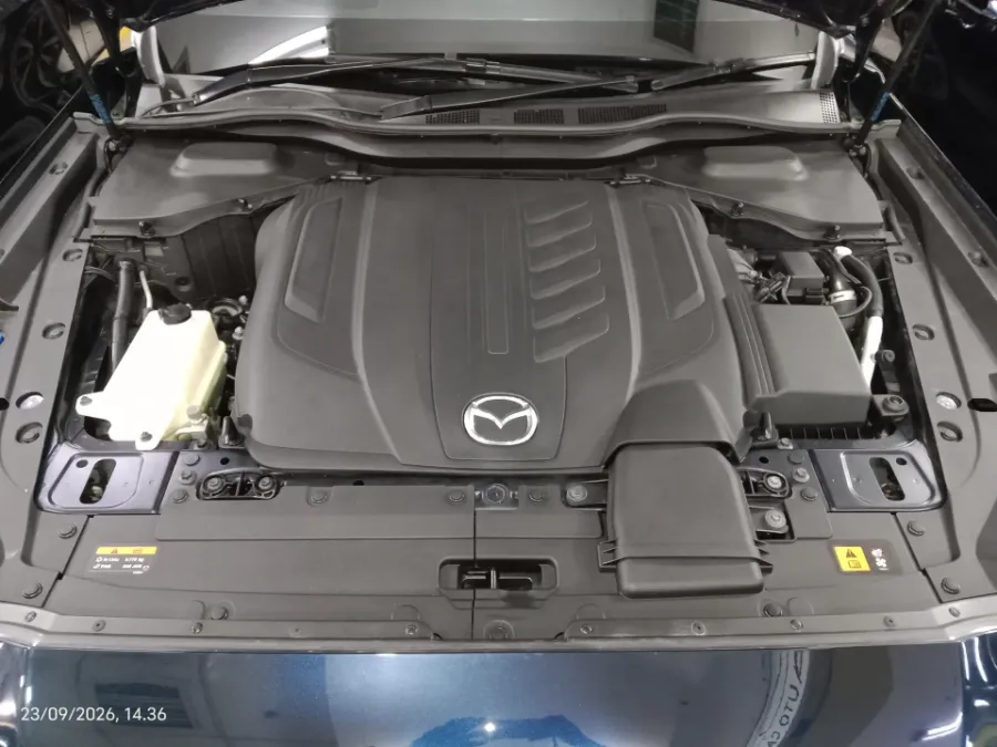 Foto Mobil Bekas Mesin Mazda CX-60 3.3 Kuro tahun 2023