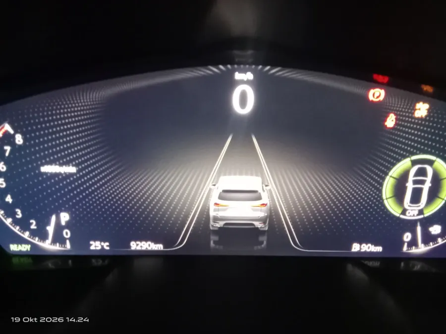 Foto Mobil Bekas Odometer Mazda CX-60 3.3 Kuro tahun 2023