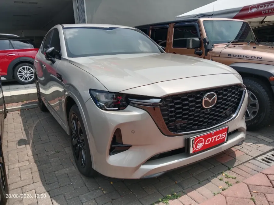 Foto Mobil Bekas Kanan Depan Mazda CX-60 3.3 Kuro tahun 2024