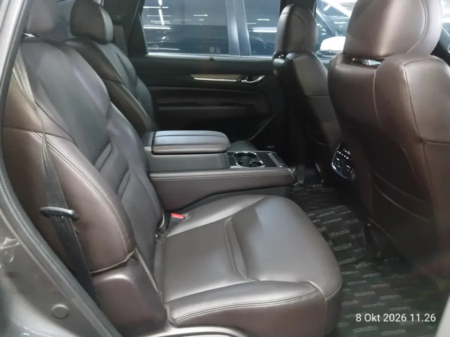 Foto Mobil Bekas Kabin Belakang Mazda CX-8 2.5 tahun 2019