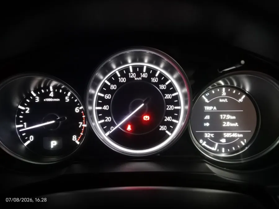 Foto Mobil Bekas Odometer Mazda CX-8 2.5 tahun 2020