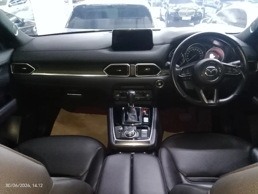Foto Mobil Bekas Dashboard Mazda CX-8 2.5 tahun 2022