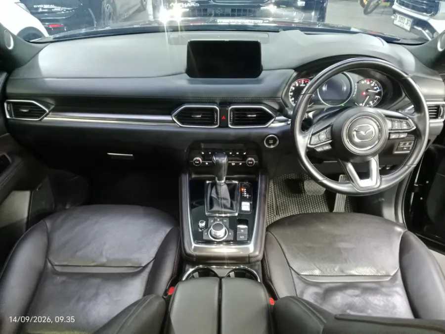 Foto Mobil Bekas Dashboard Mazda CX-8 2.5 tahun 2022