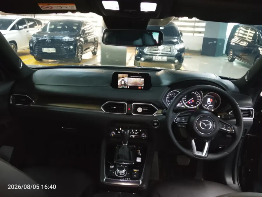 Foto Mobil Bekas Dashboard Mazda CX-8 2.5 Skyactive-G Elite tahun 2019