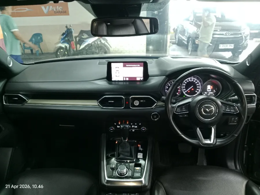 Foto Mobil Bekas Dashboard Mazda CX-8 2.5 Skyactive-G Elite tahun 2021