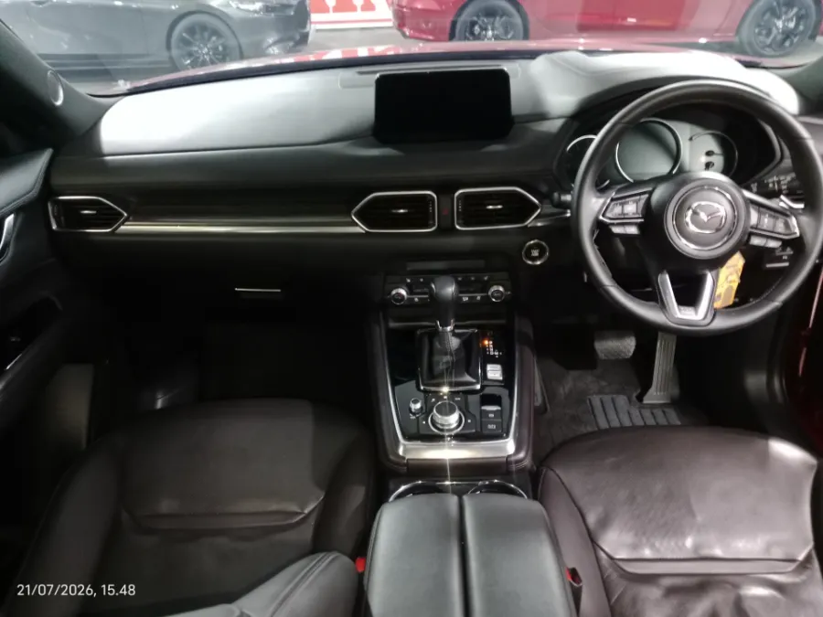 Foto Mobil Bekas Dashboard Mazda CX-8 2.5 Skyactive-G Elite tahun 2022