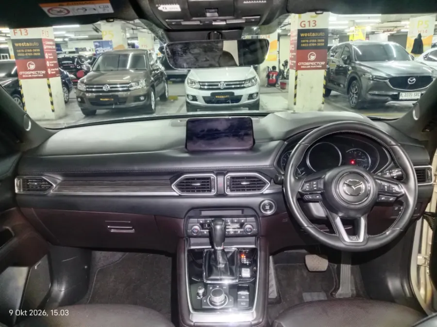 Foto Mobil Bekas Dashboard Mazda CX-8 2.5 Skyactive-G Elite tahun 2023