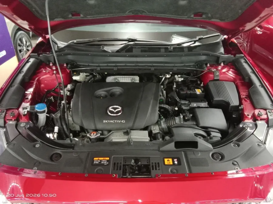 Foto Mobil Bekas Mesin Mazda CX-8 2.5 Skyactive-G Elite tahun 2024