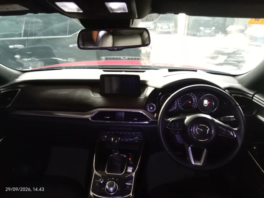 Foto Mobil Bekas Dashboard Mazda CX-9 2.5 Skyactiv-G tahun 2019
