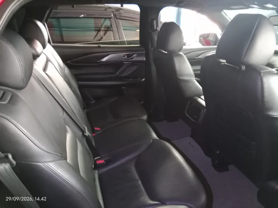 Foto Mobil Bekas Kabin Belakang Mazda CX-9 2.5 Skyactiv-G tahun 2019