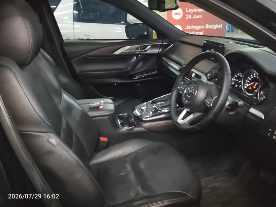 Foto Mobil Bekas Kabin Depan Mazda CX-9 2.5 Skyactiv-G tahun 2019