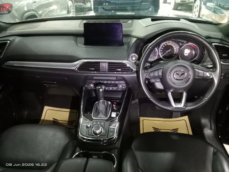 Foto Mobil Bekas Dashboard Mazda CX-9 2.5 Skyactiv-G tahun 2021