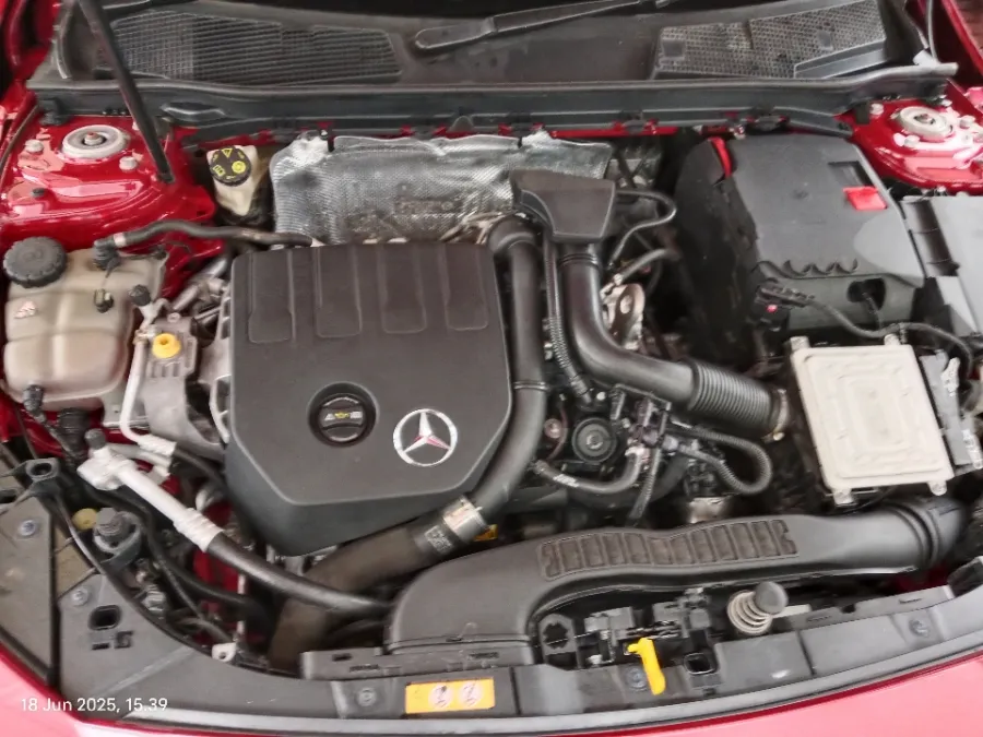 Foto Mobil Bekas Mesin Mercedes-Benz A200 1.3 tahun 2021