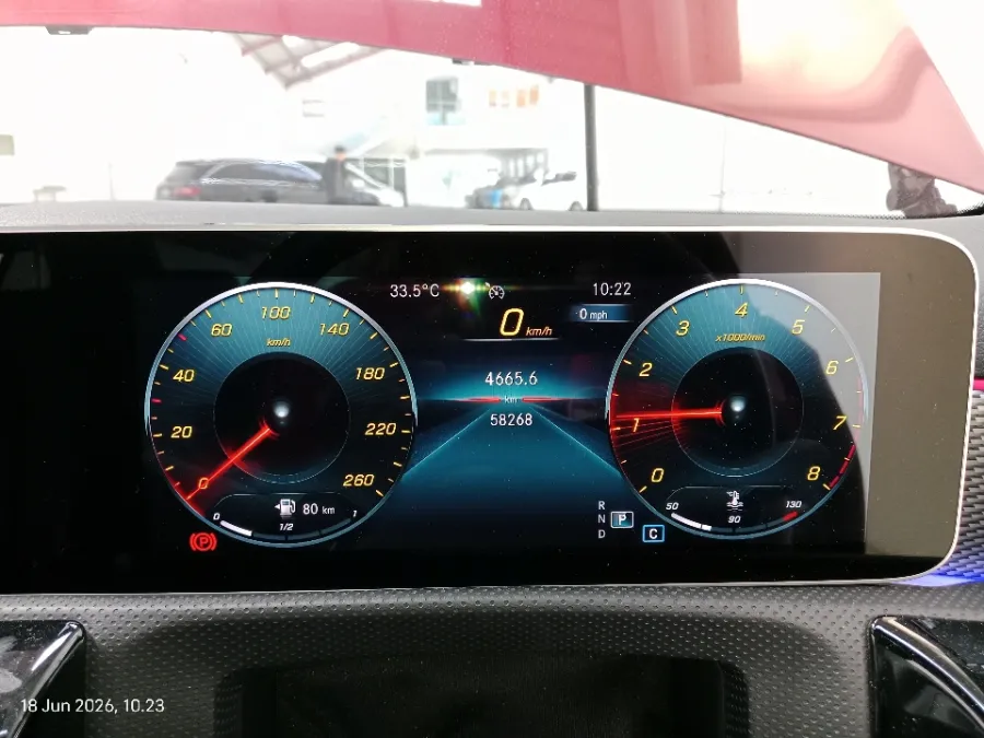 Foto Mobil Bekas Odometer Mercedes-Benz A200 1.3 tahun 2021