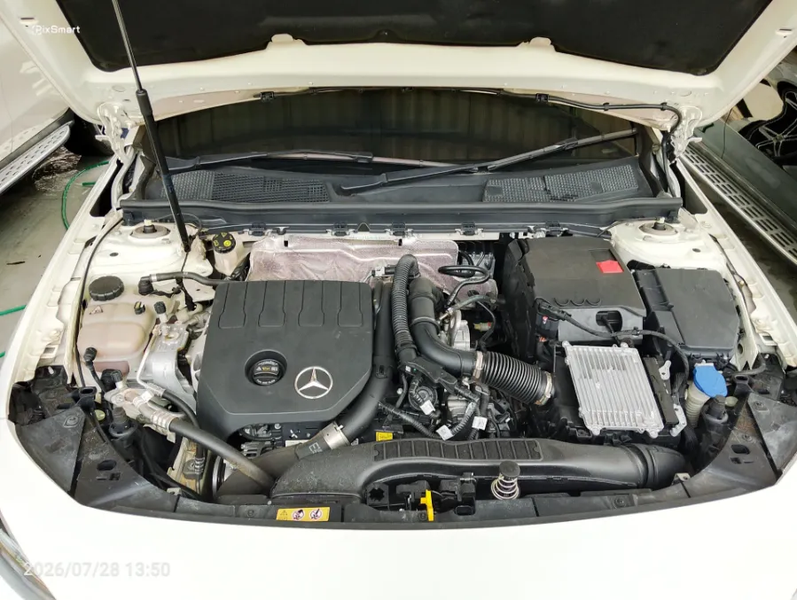 Foto Mobil Bekas Mesin Mercedes-Benz A200 1.3 tahun 2024