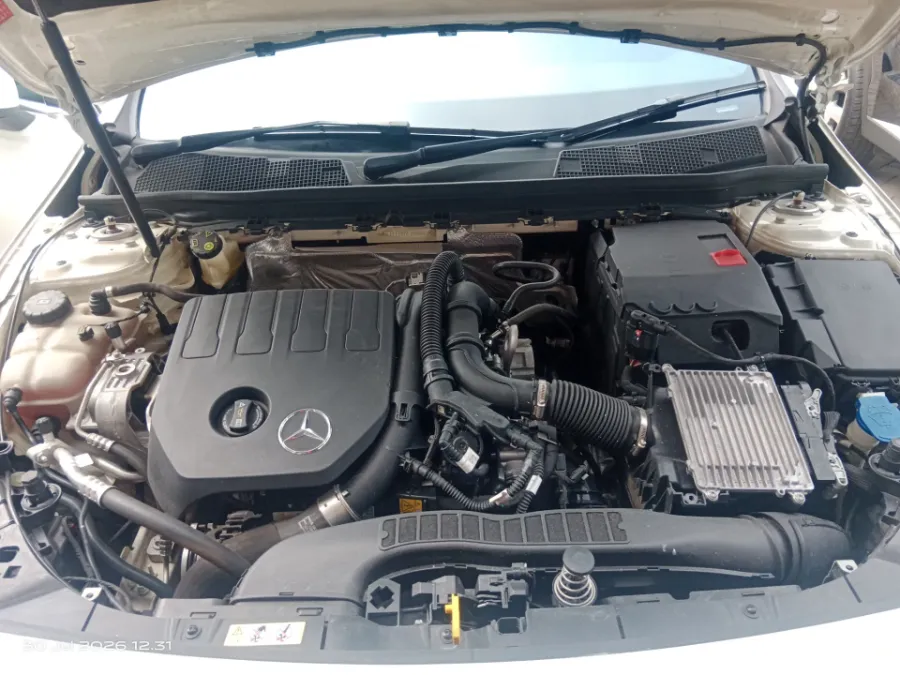Foto Mobil Bekas Mesin Mercedes-Benz A200 1.3 tahun 2024
